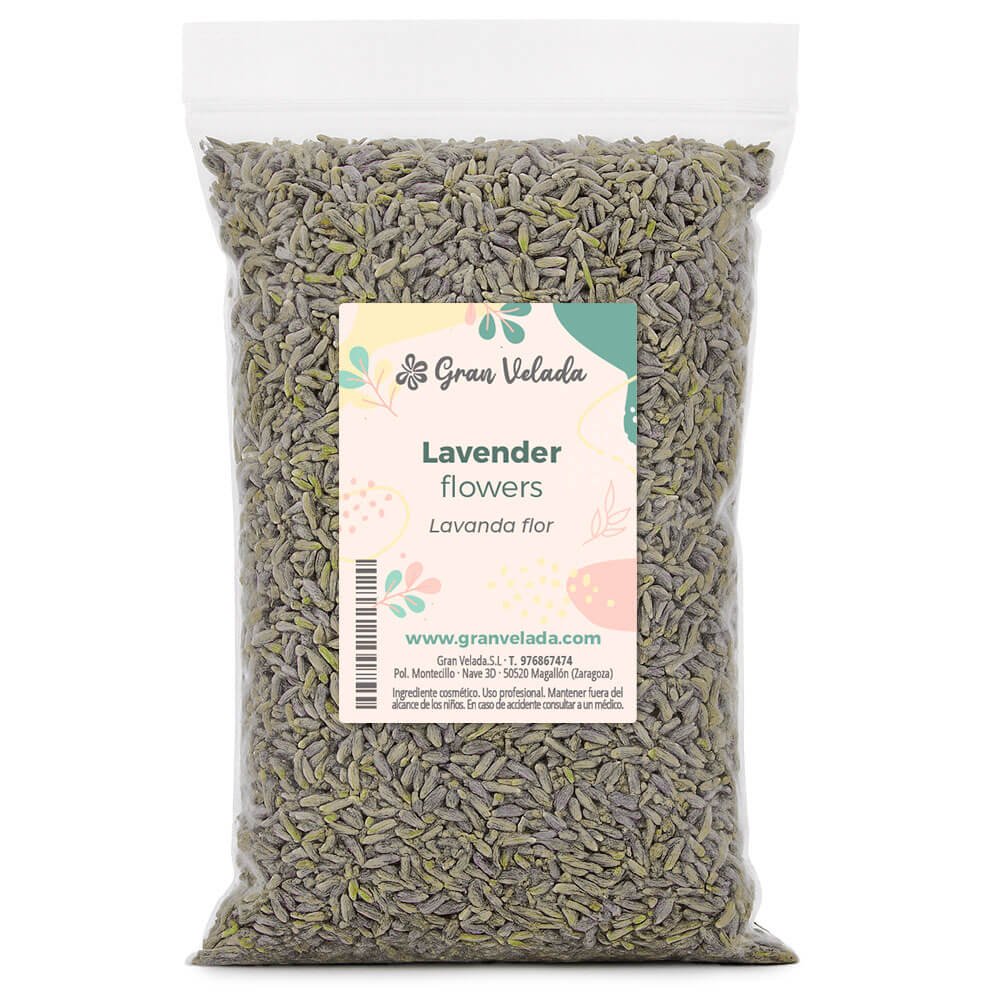 Envase con flores de lavanda seca