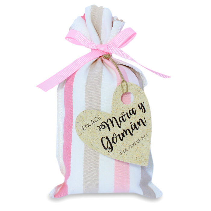 Etiquetas personalizadas corazon para bodas