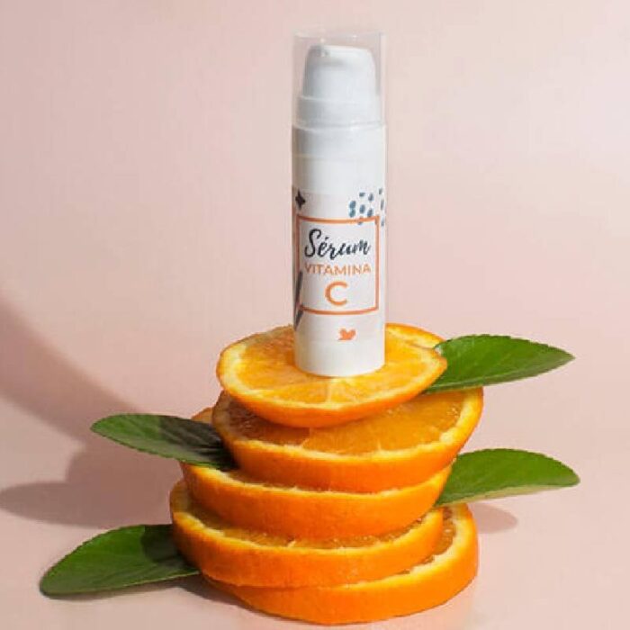 Kit para hacer serum facial casero de vitamina C. Materiales e instrucciones